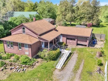 Property at 5748 Campbell Boulevard, Cambria, NY 14094