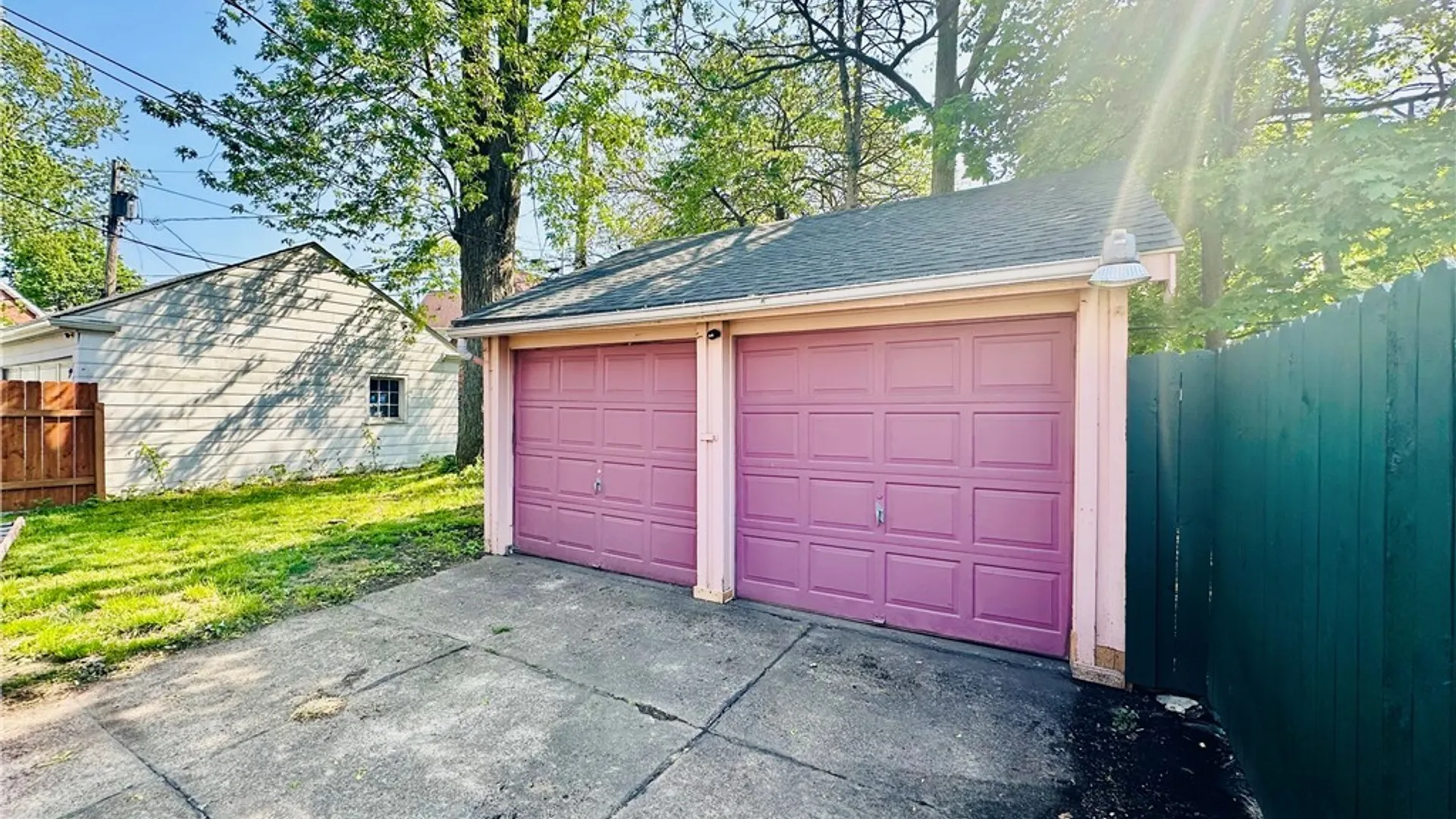Property at 39 Benwood Avenue, Buffalo, NY 14214 32