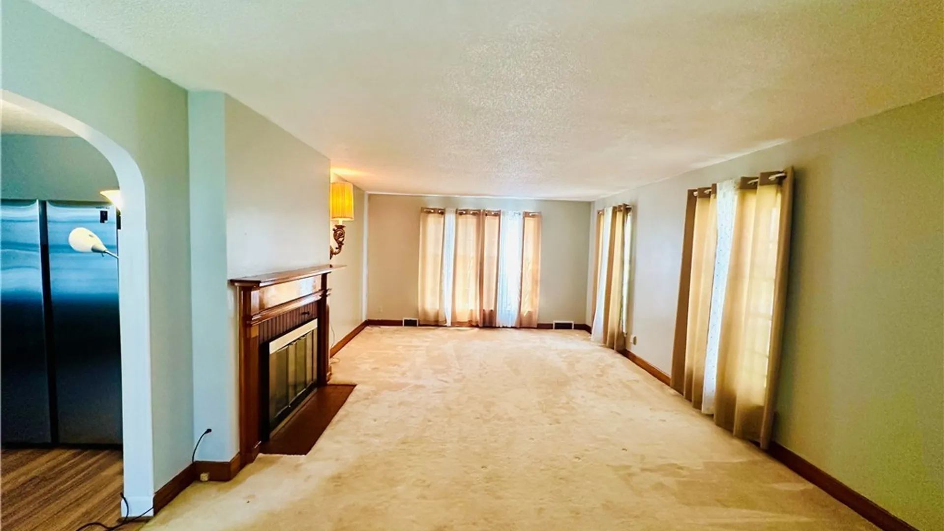Property at 39 Benwood Avenue, Buffalo, NY 14214 9