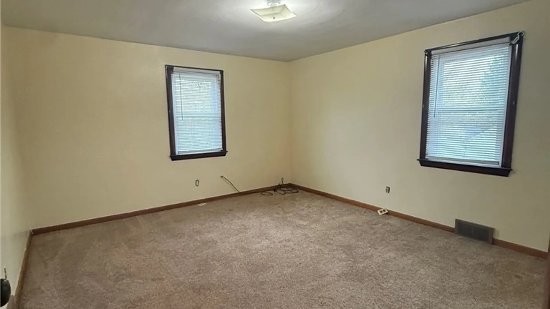 Property at 207 Spaulding Street, North Tonawanda, NY 14120 8
