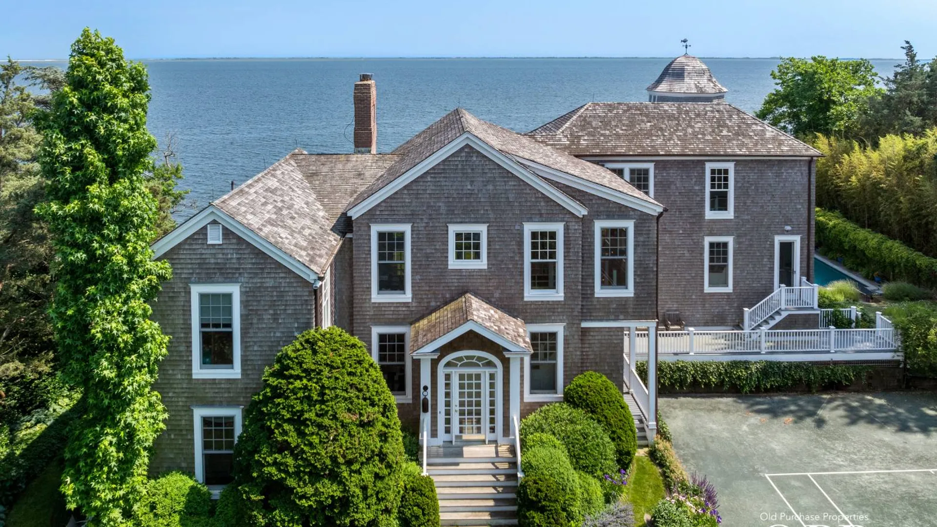 Property at 14 Peat hole lane, Bellport village, NY 11713 17