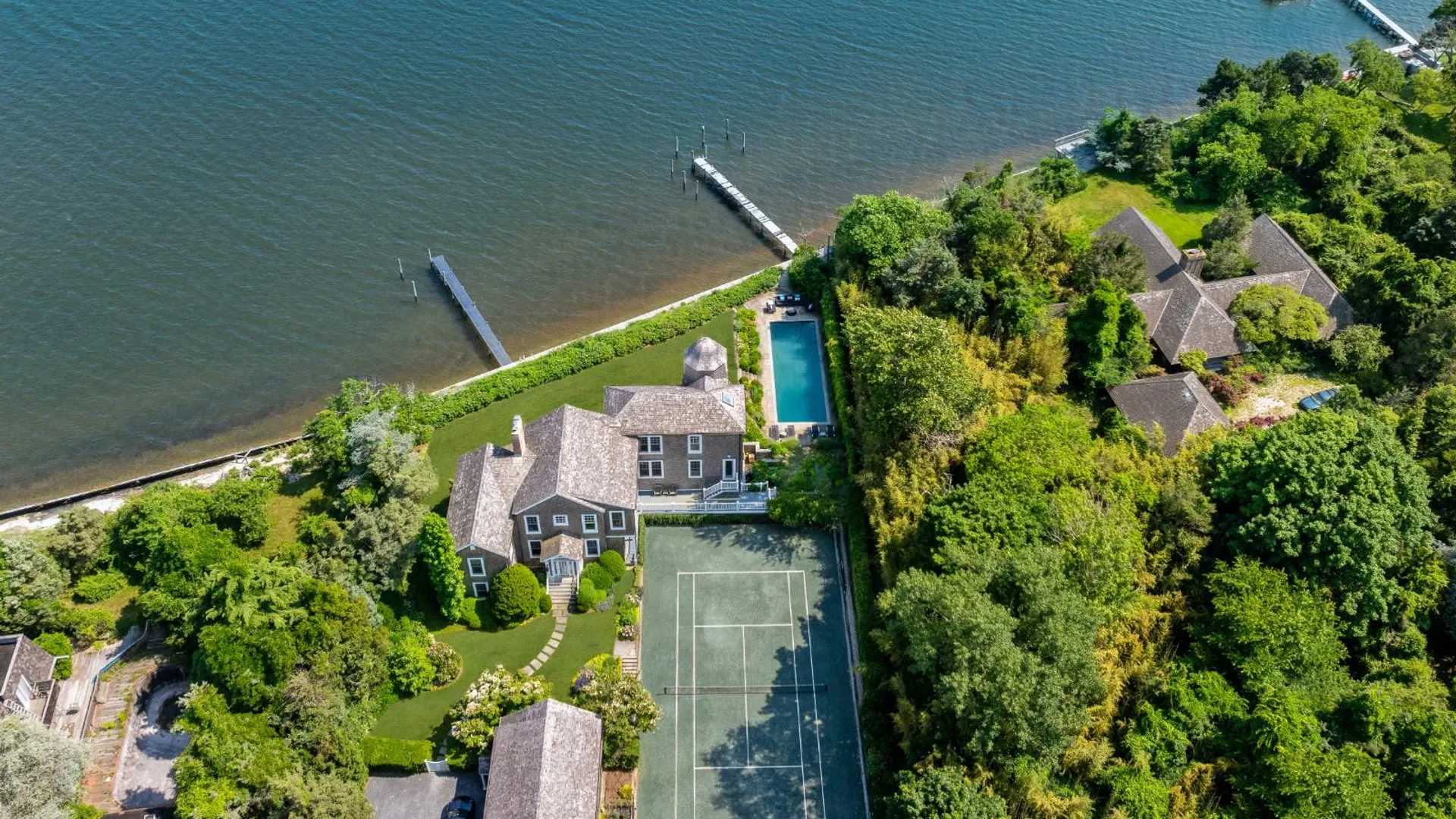 Property at 14 Peat hole lane, Bellport village, NY 11713 2