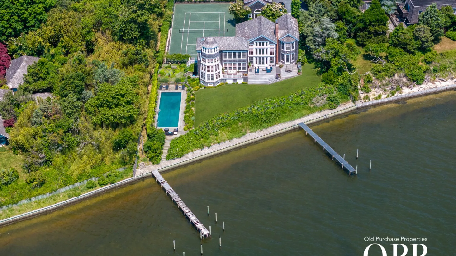 Property at 14 Peat hole lane, Bellport village, NY 11713 3