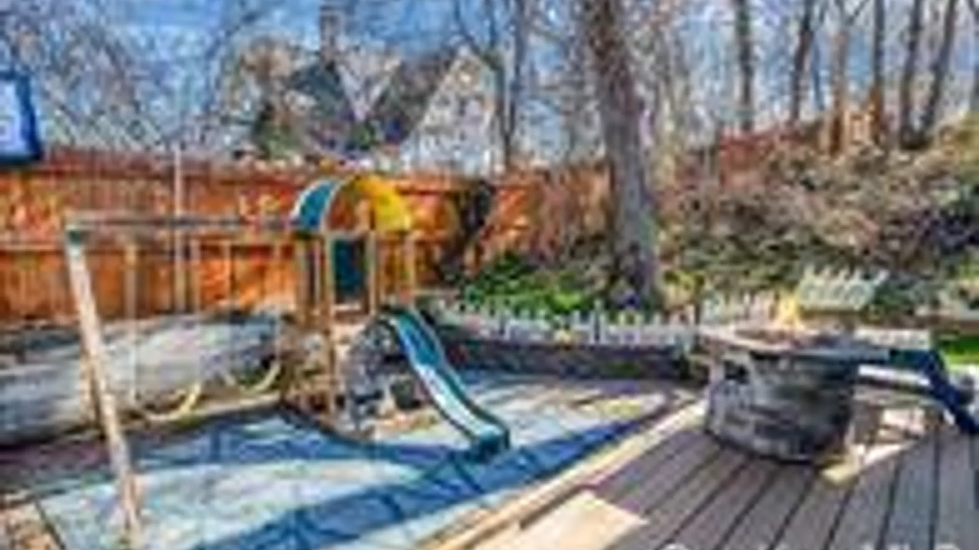 Property at 36 Aloma Rd, Rocky Point, NY 11778 6