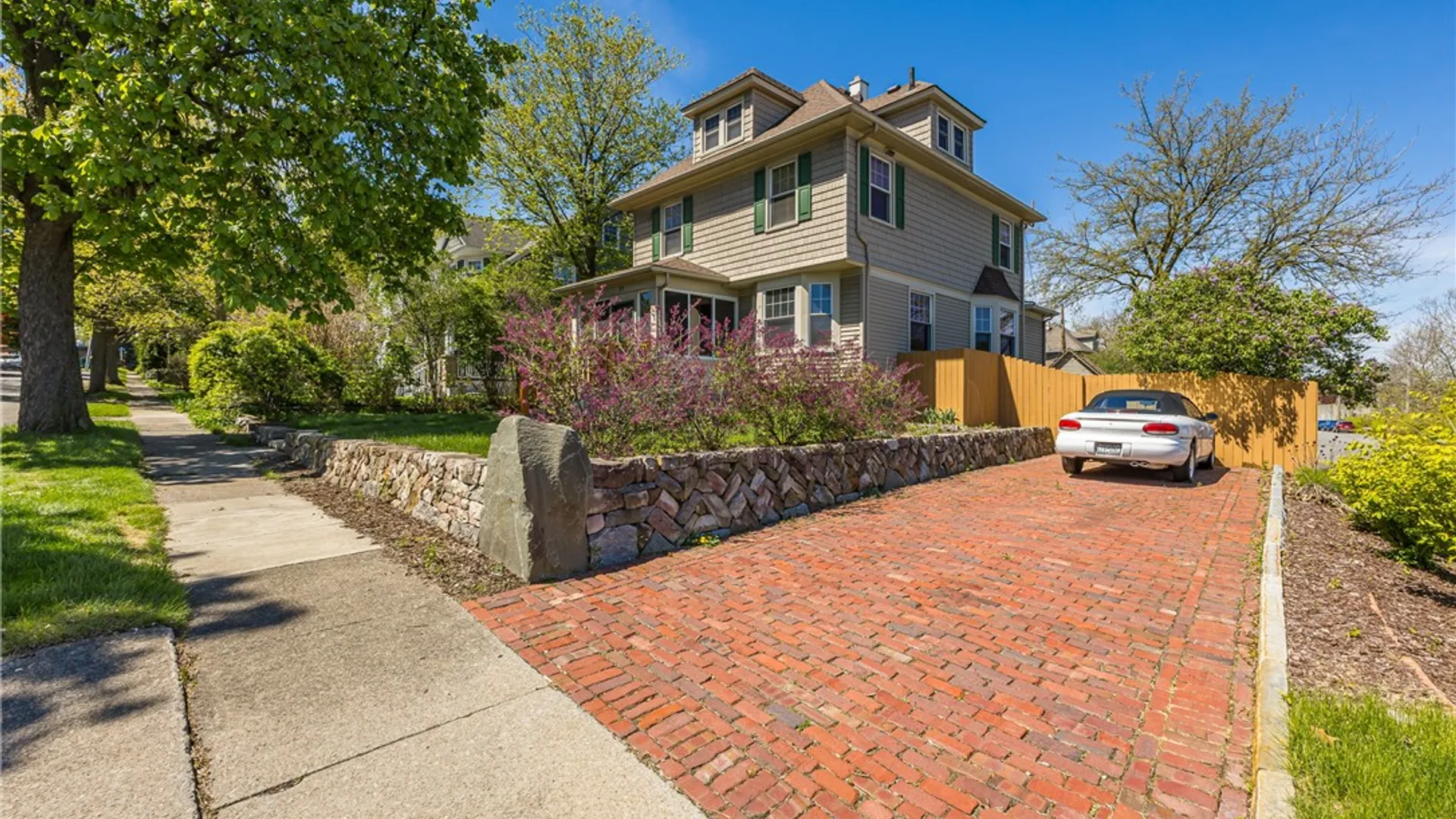 Property at 35 Hartsen Street, Rochester, NY 14610 8