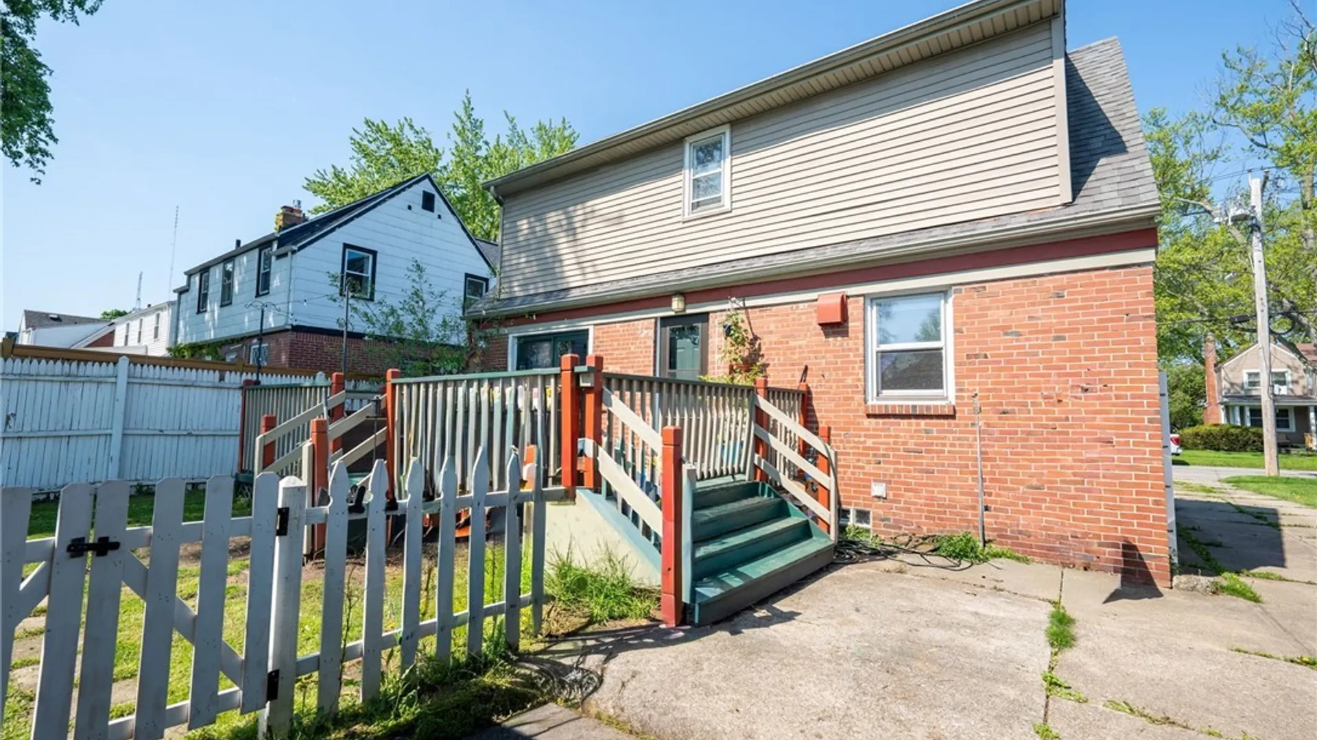 Property at 116 Woodcrest Drive, West Seneca, NY 14220 36