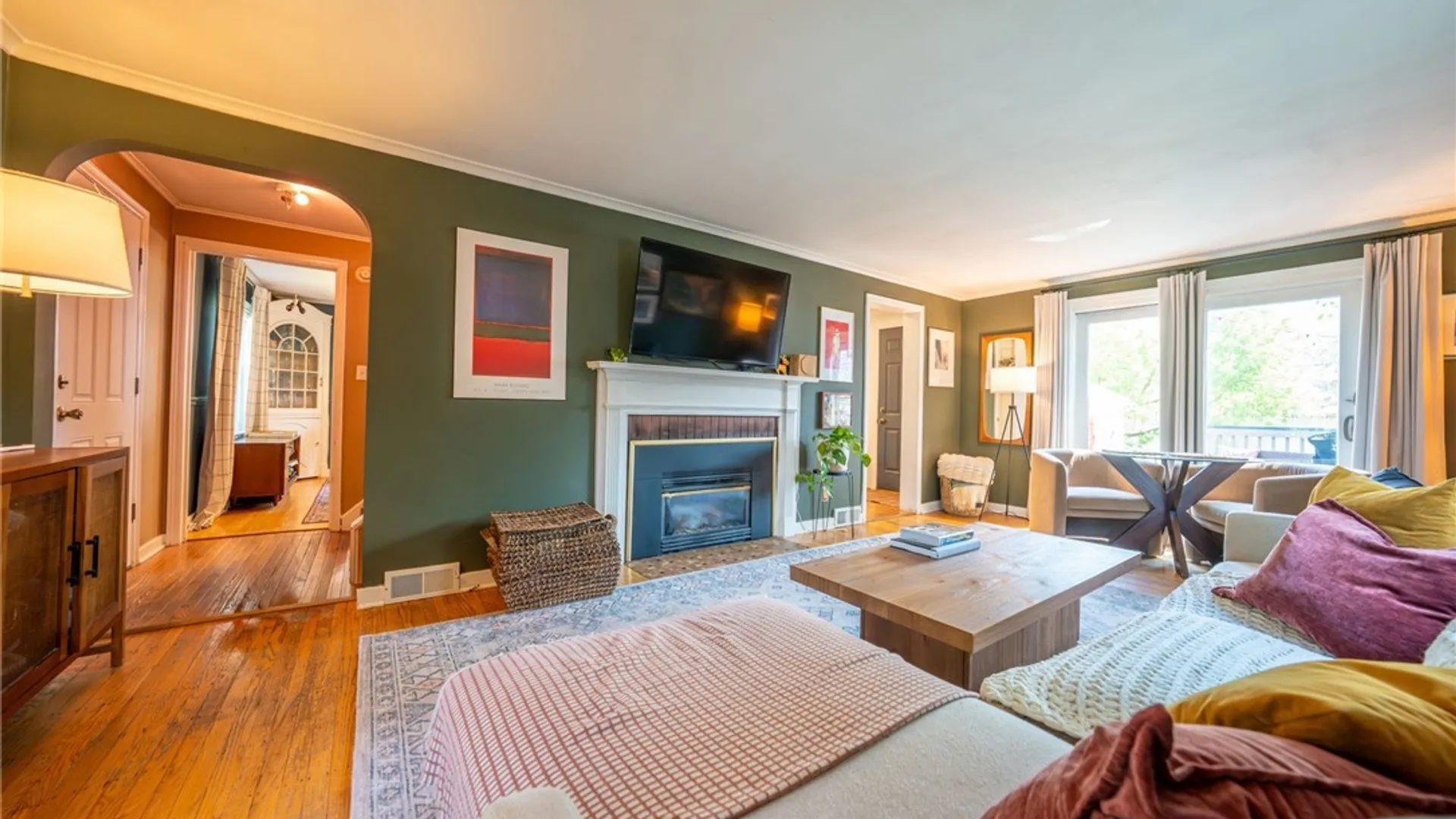 Property at 116 Woodcrest Drive, West Seneca, NY 14220 6