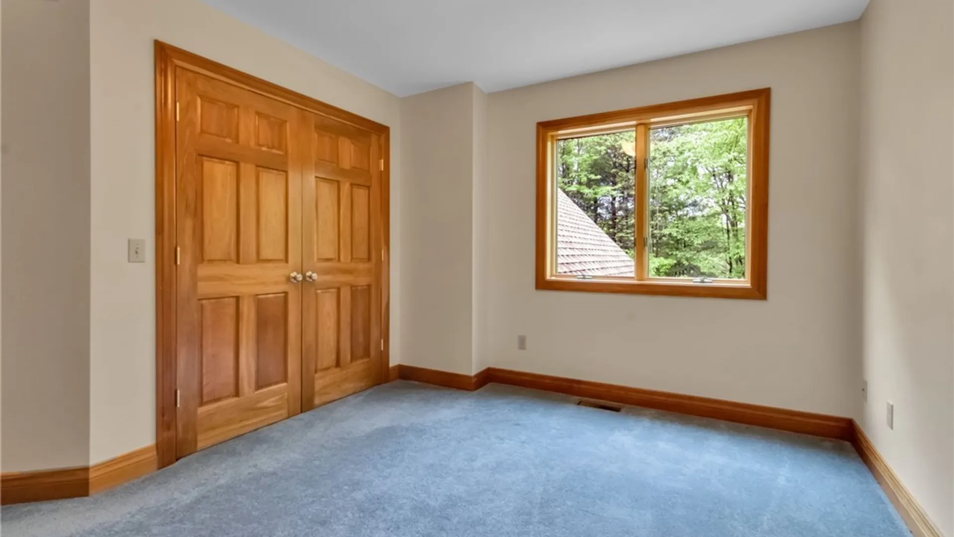 Property at 7239 S Abbott Road, Boston, NY 14075 18