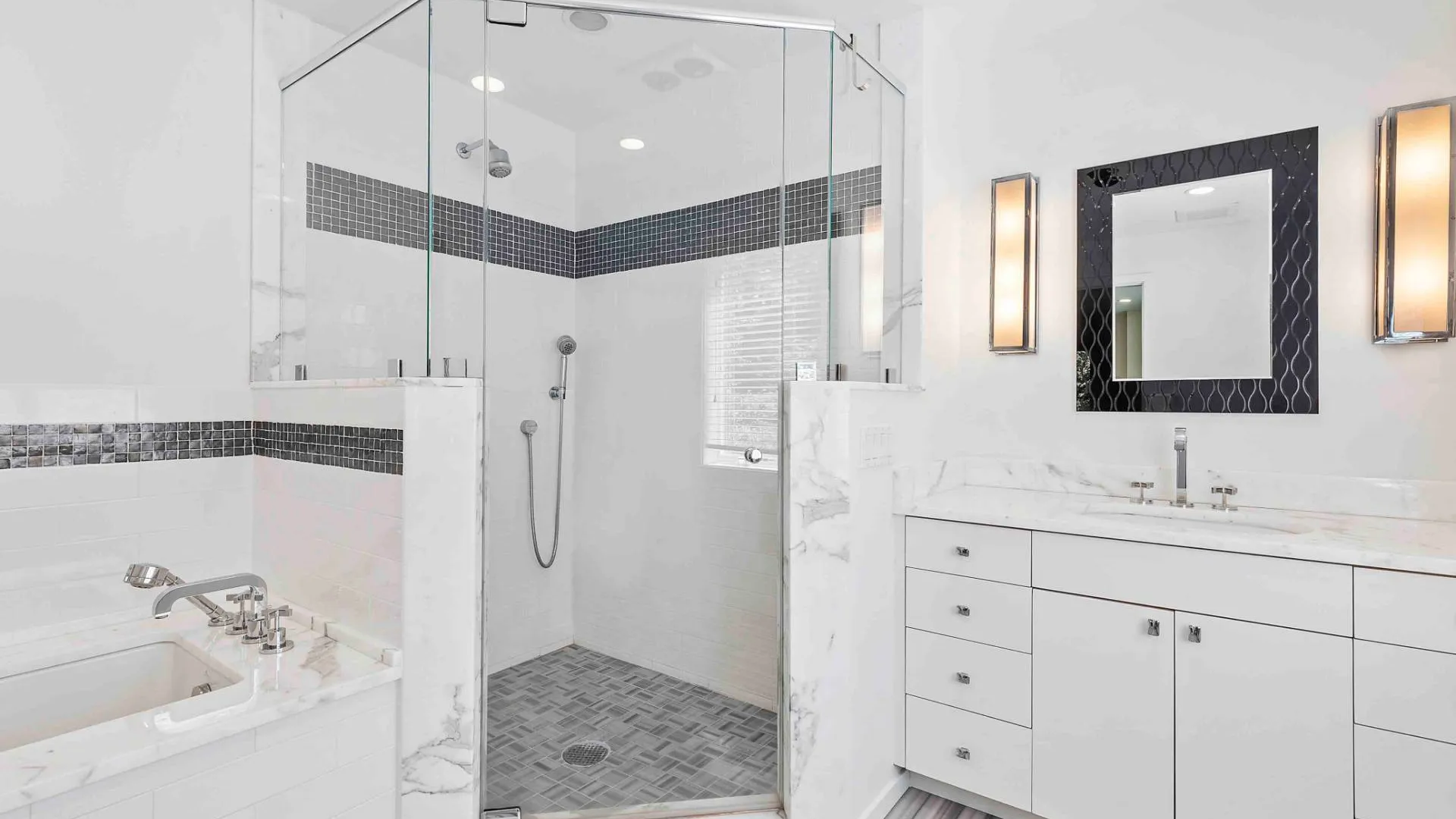 Property at 3 Acorn Path, Quogue, NY 11959 13