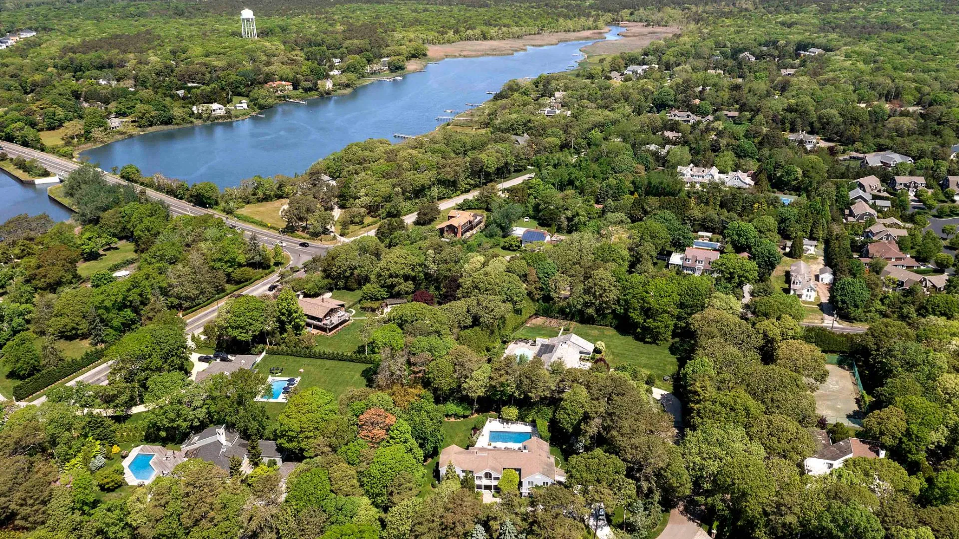 Property at 3 Acorn Path, Quogue, NY 11959 23