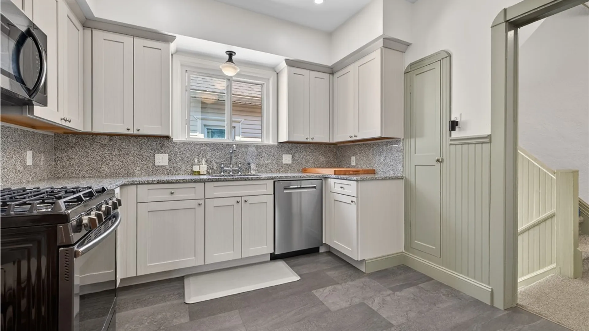 Property at 373 Woodward Avenue, Buffalo, NY 14214 11