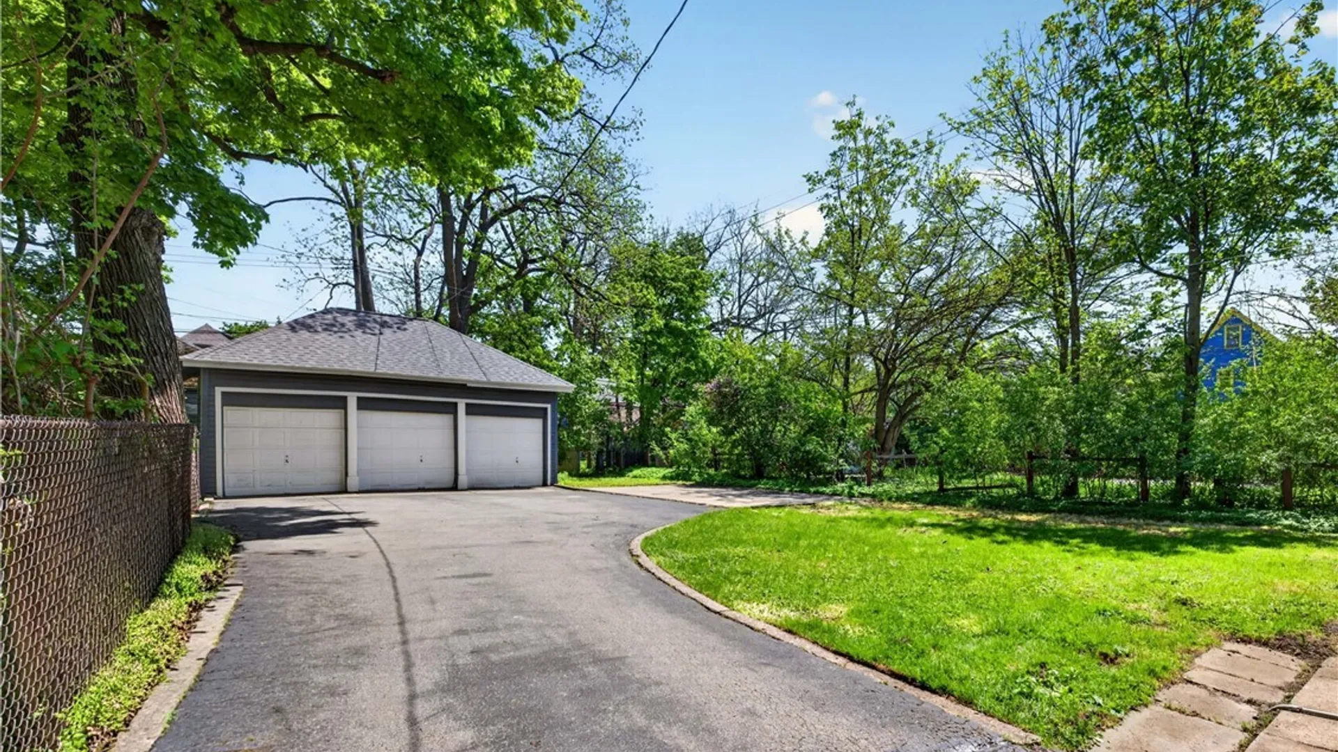 Property at 373 Woodward Avenue, Buffalo, NY 14214 40