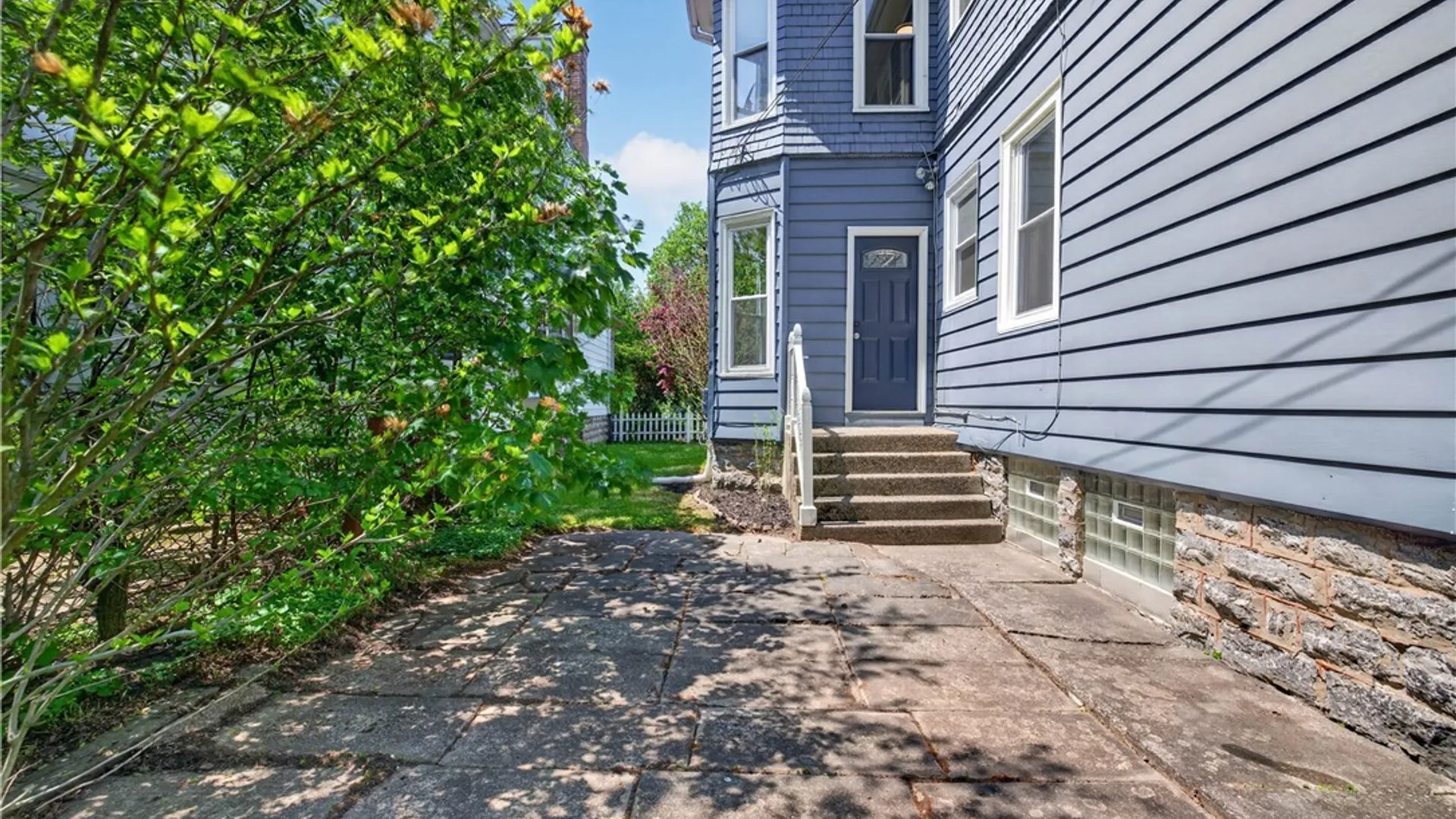 Property at 373 Woodward Avenue, Buffalo, NY 14214 41