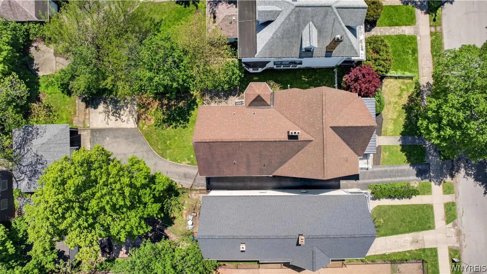 Property at 373 Woodward Avenue, Buffalo, NY 14214 47