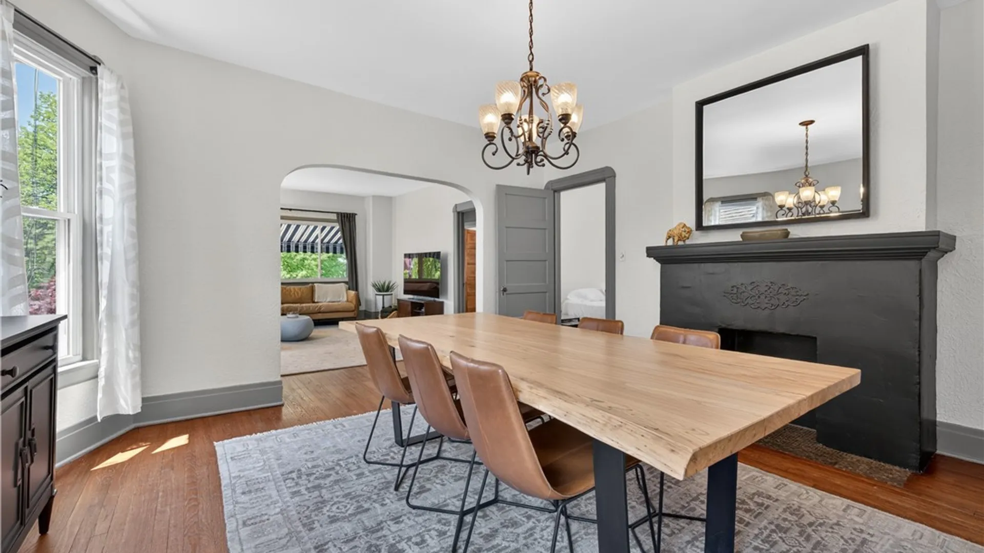 Property at 373 Woodward Avenue, Buffalo, NY 14214 8