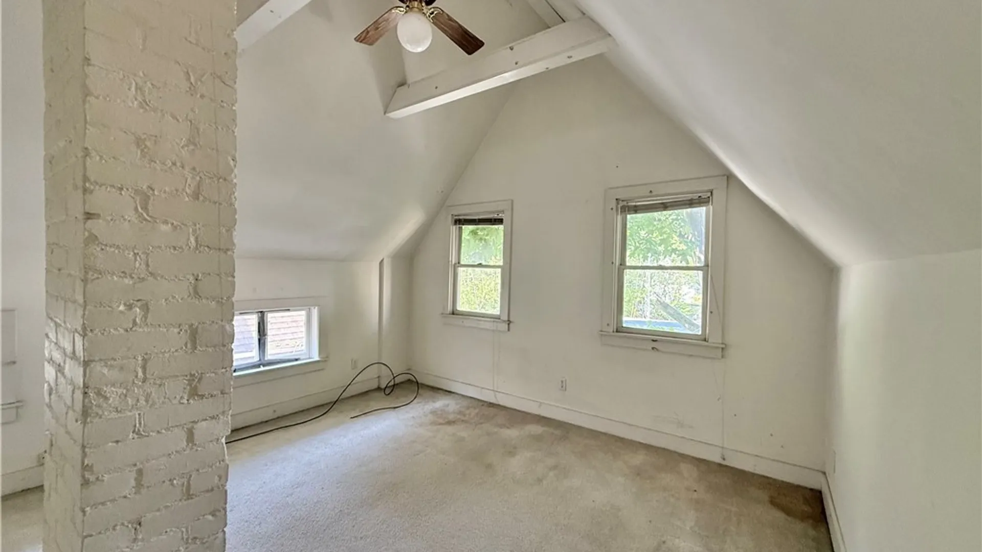Property at 50 Abbottsford Place, Buffalo, NY 14213 17