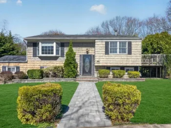Property at 7 phyllis, East Northport, NY 11731