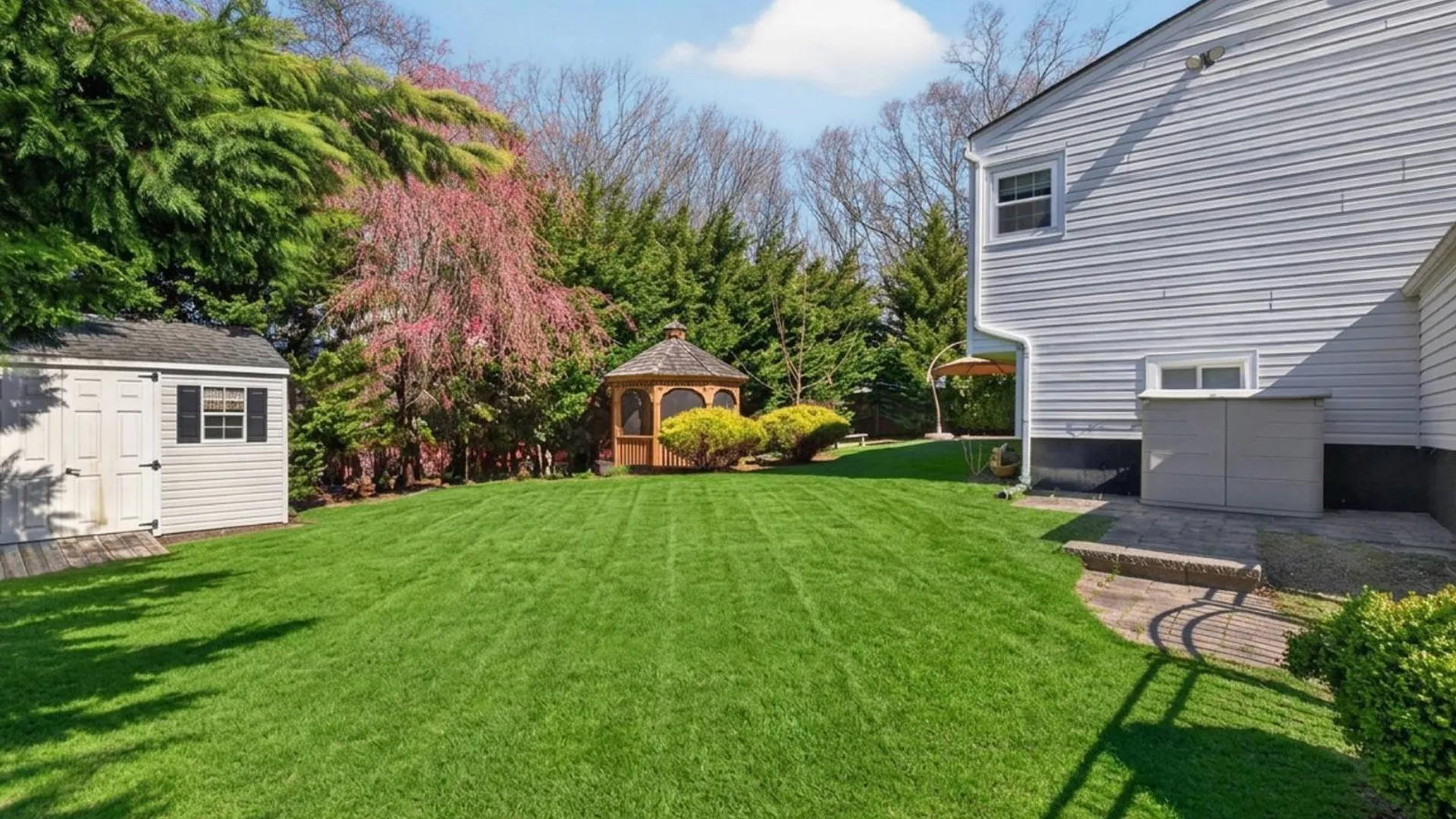 Property at 7 phyllis, East Northport, NY 11731 20