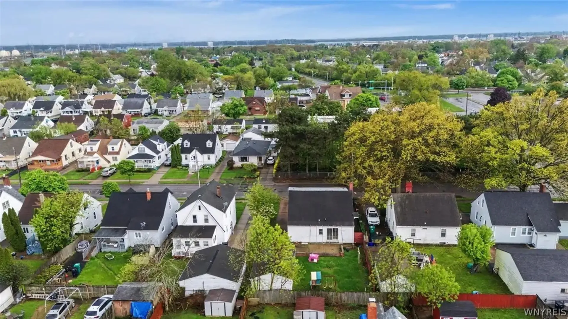 Property at 3520 Chapin Avenue, Niagara Falls, NY 14301 10