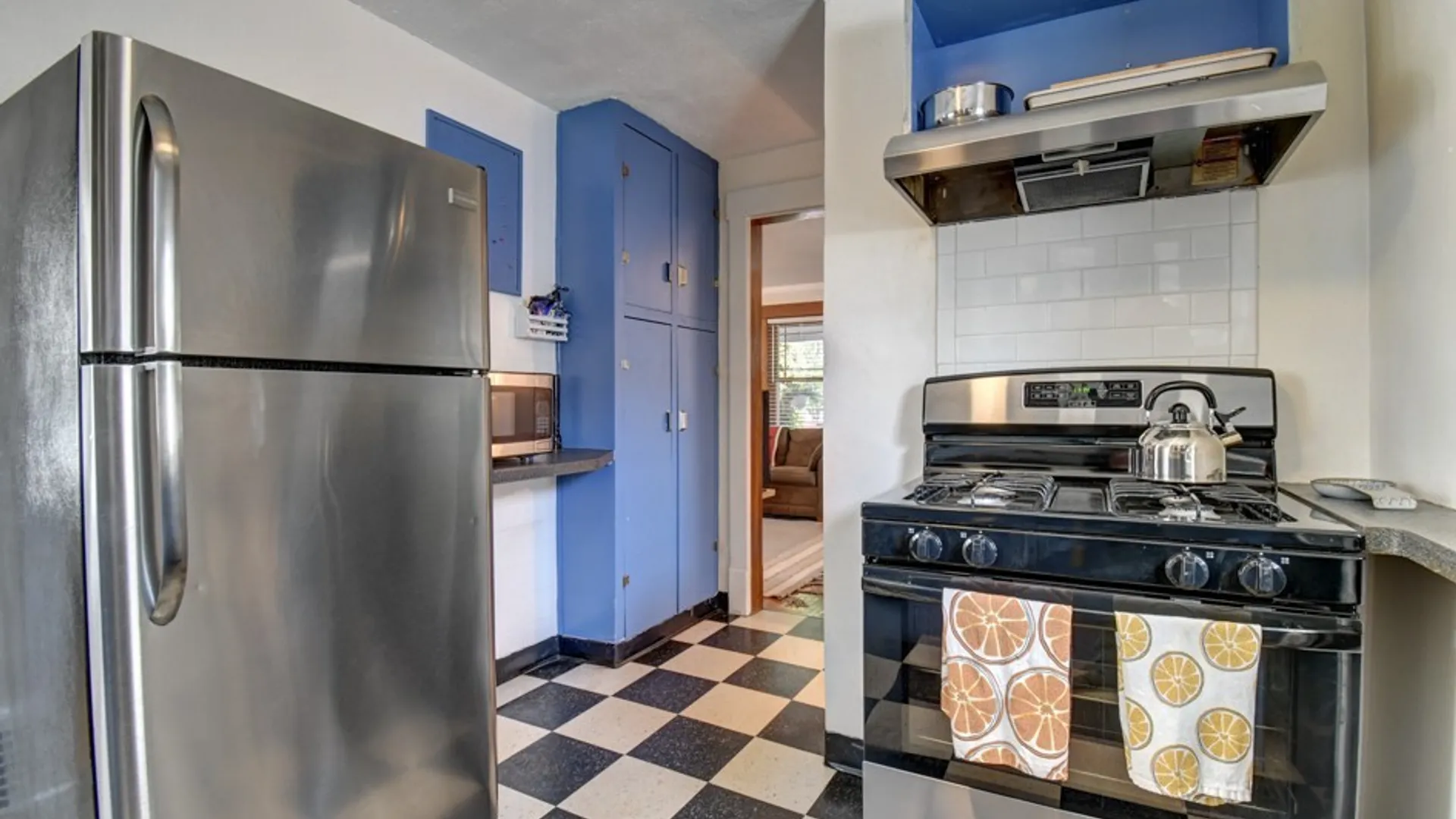 Property at 127 E Hazeltine Avenue, Tonawanda, NY 14217 15