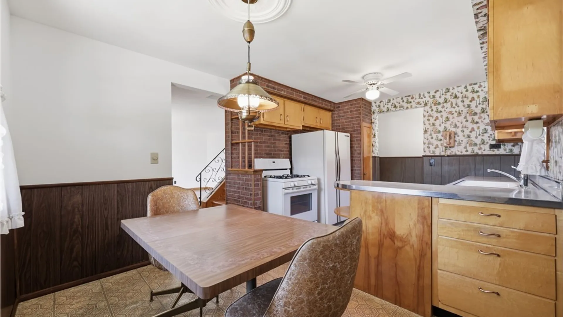 Property at 115 Cathedral Lane, Cheektowaga, NY 14225 13