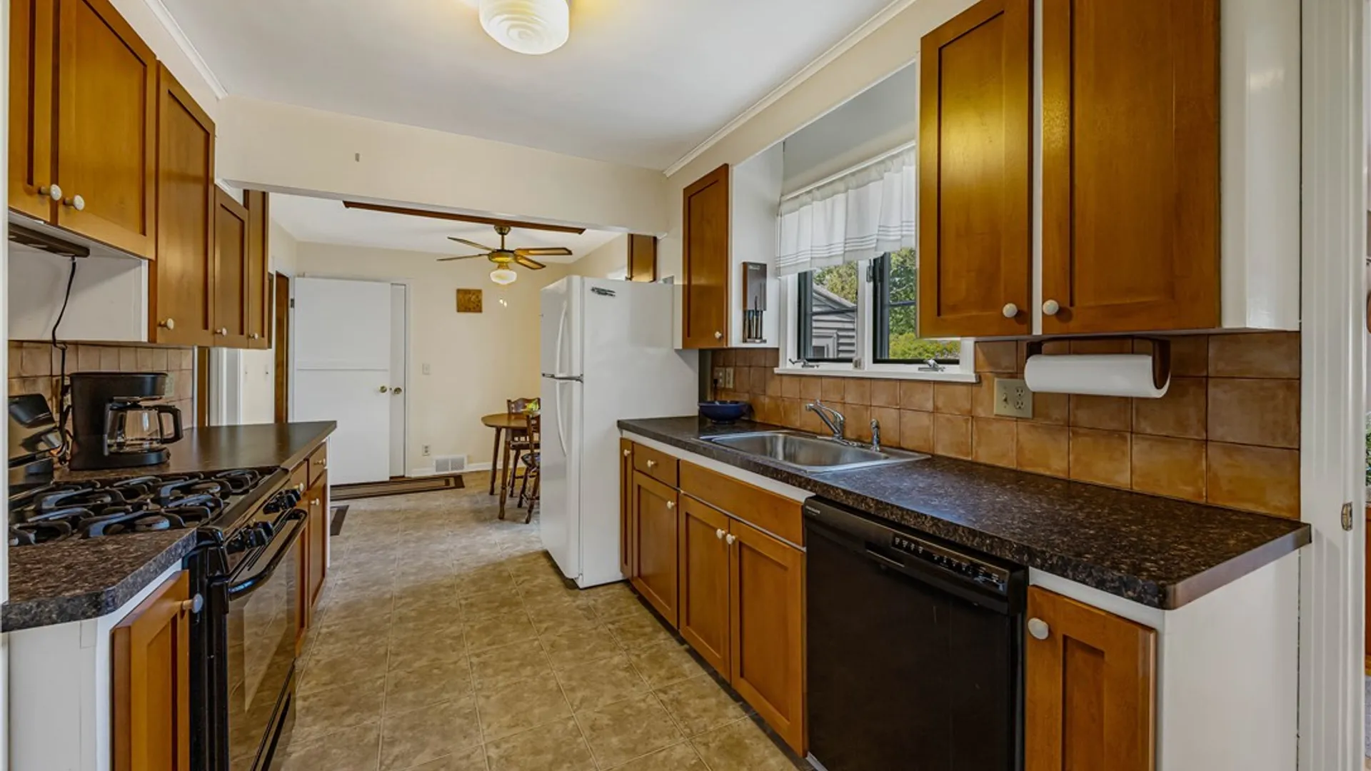 Property at 16 Hawley Drive, Webster, NY 14580 16
