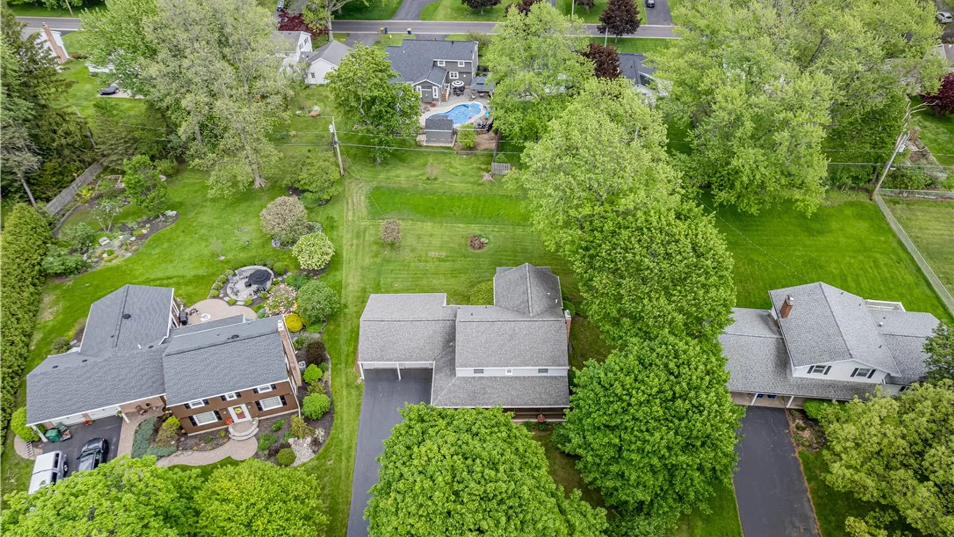 Property at 16 Hawley Drive, Webster, NY 14580 50