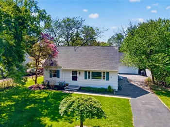 Property at 531 Rondo Lane, Webster, NY 14580