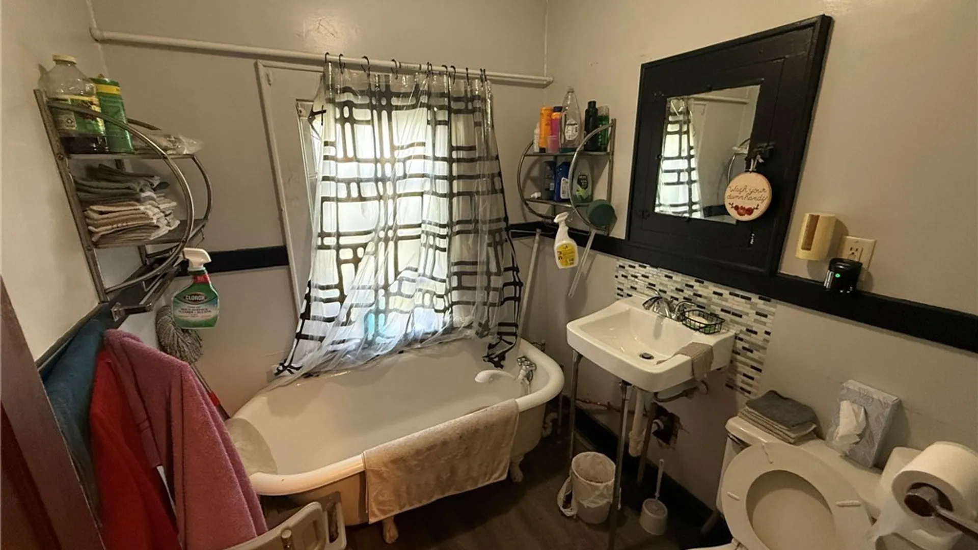 Property at 410 Emerson Avenue, Syracuse, NY 13204 25