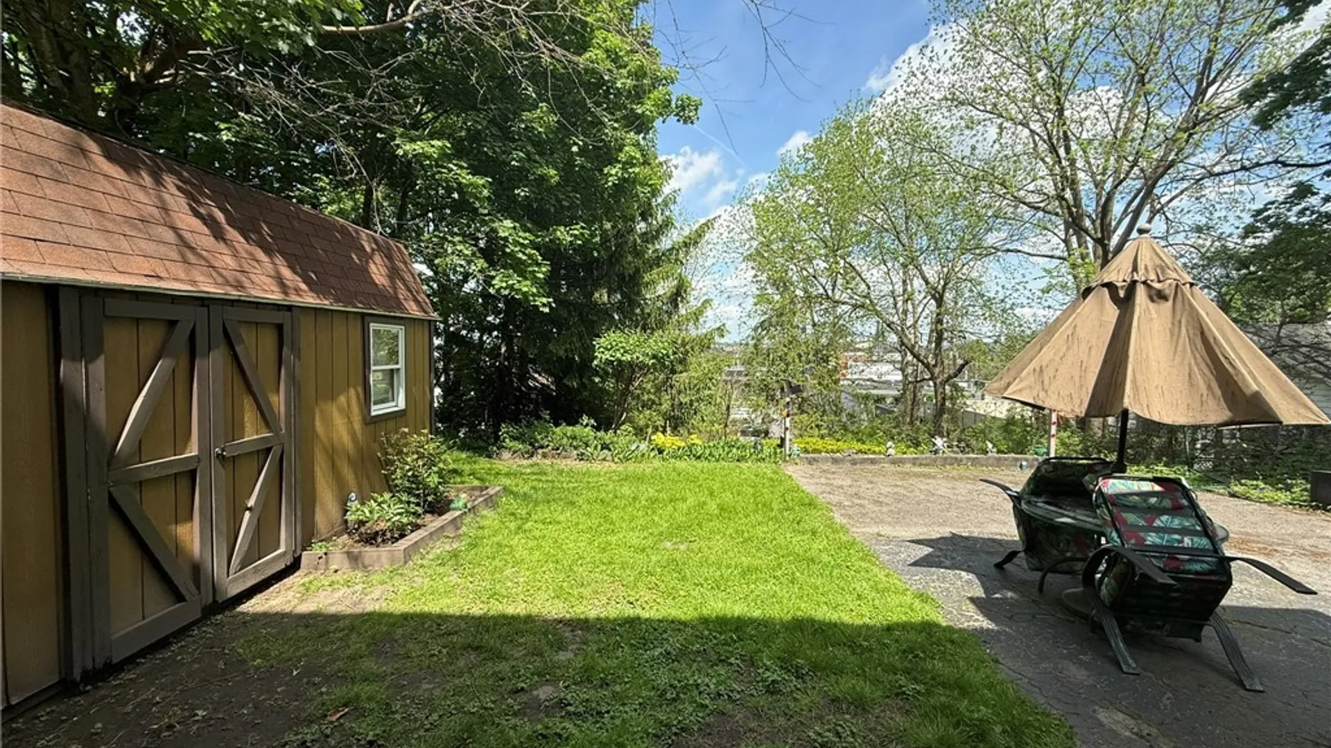Property at 410 Emerson Avenue, Syracuse, NY 13204 30