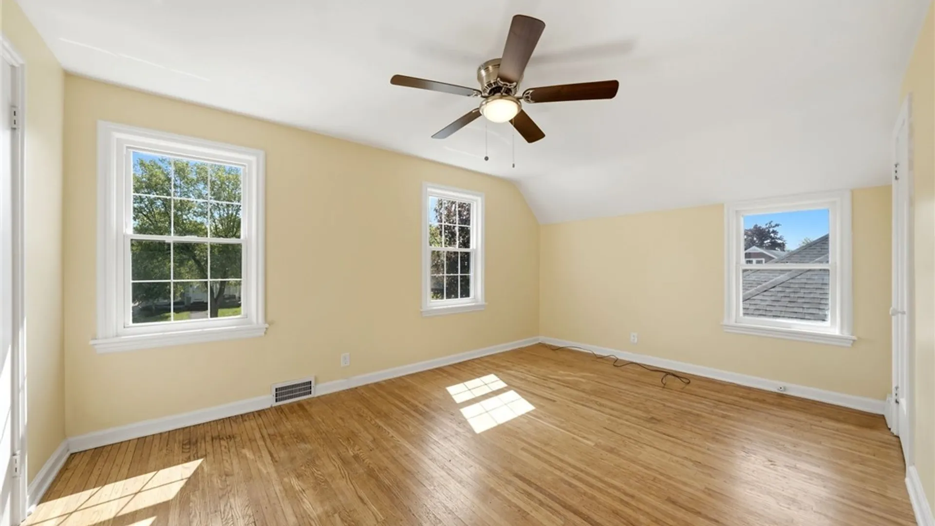 Property at 24 Irving, Tonawanda, NY 14223 20