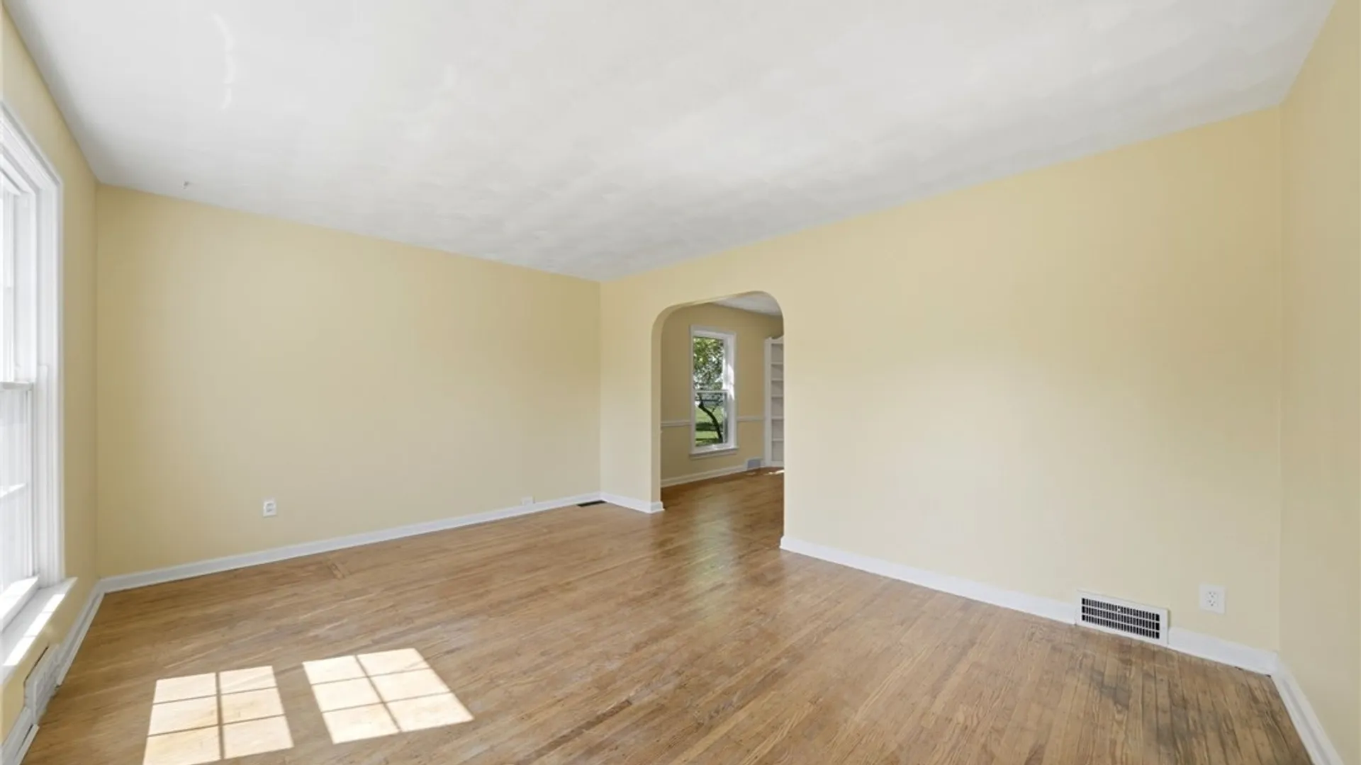 Property at 24 Irving, Tonawanda, NY 14223 4