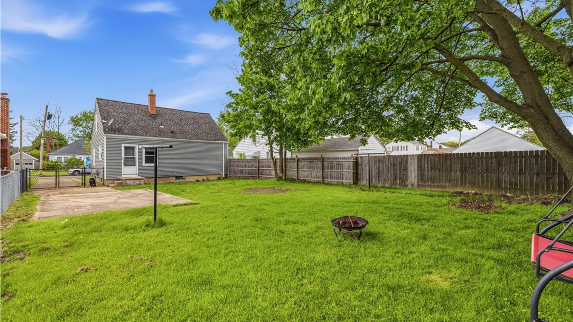 Property at 237 75th Street, Niagara Falls, NY 14304 16