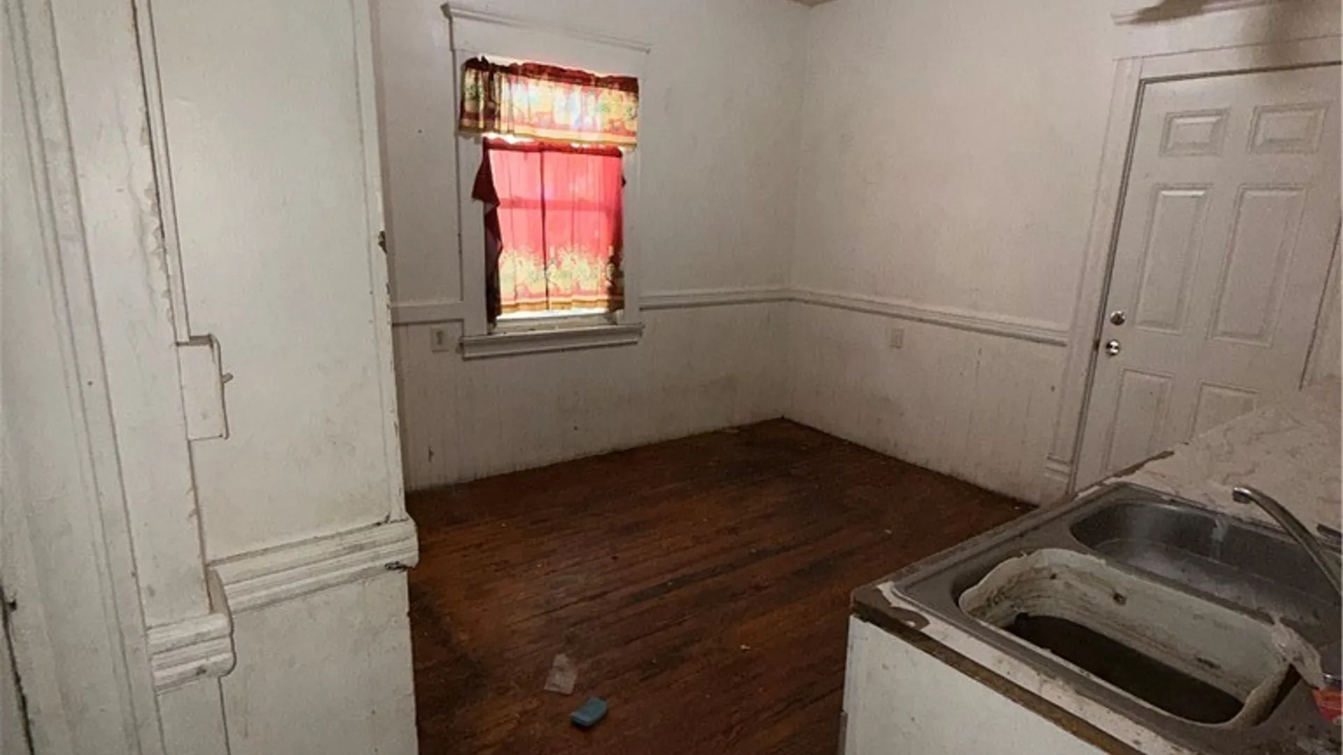 Property at 318 W Pleasant Ave Avenue, Syracuse, NY 13205 5