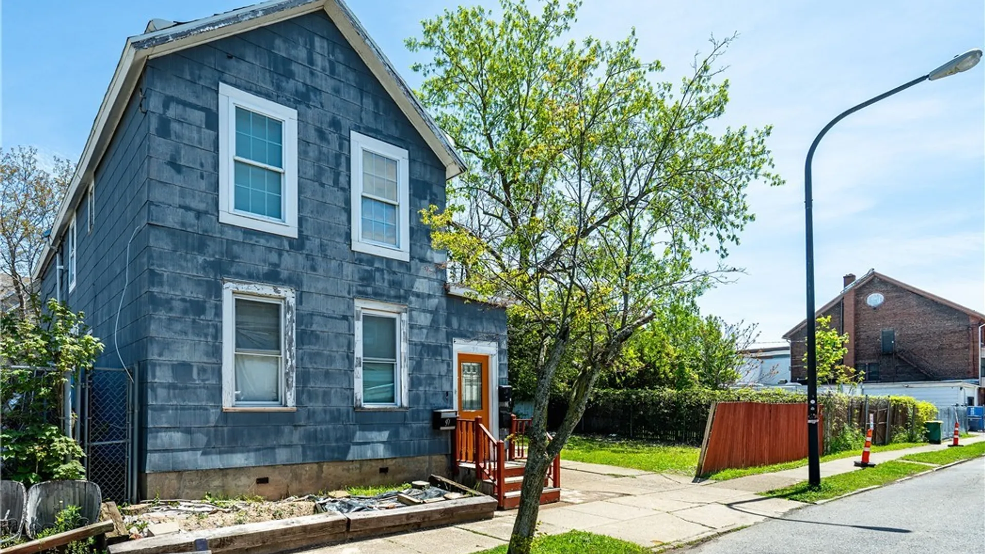Property at 95 10th Street, Buffalo, NY 14201 2