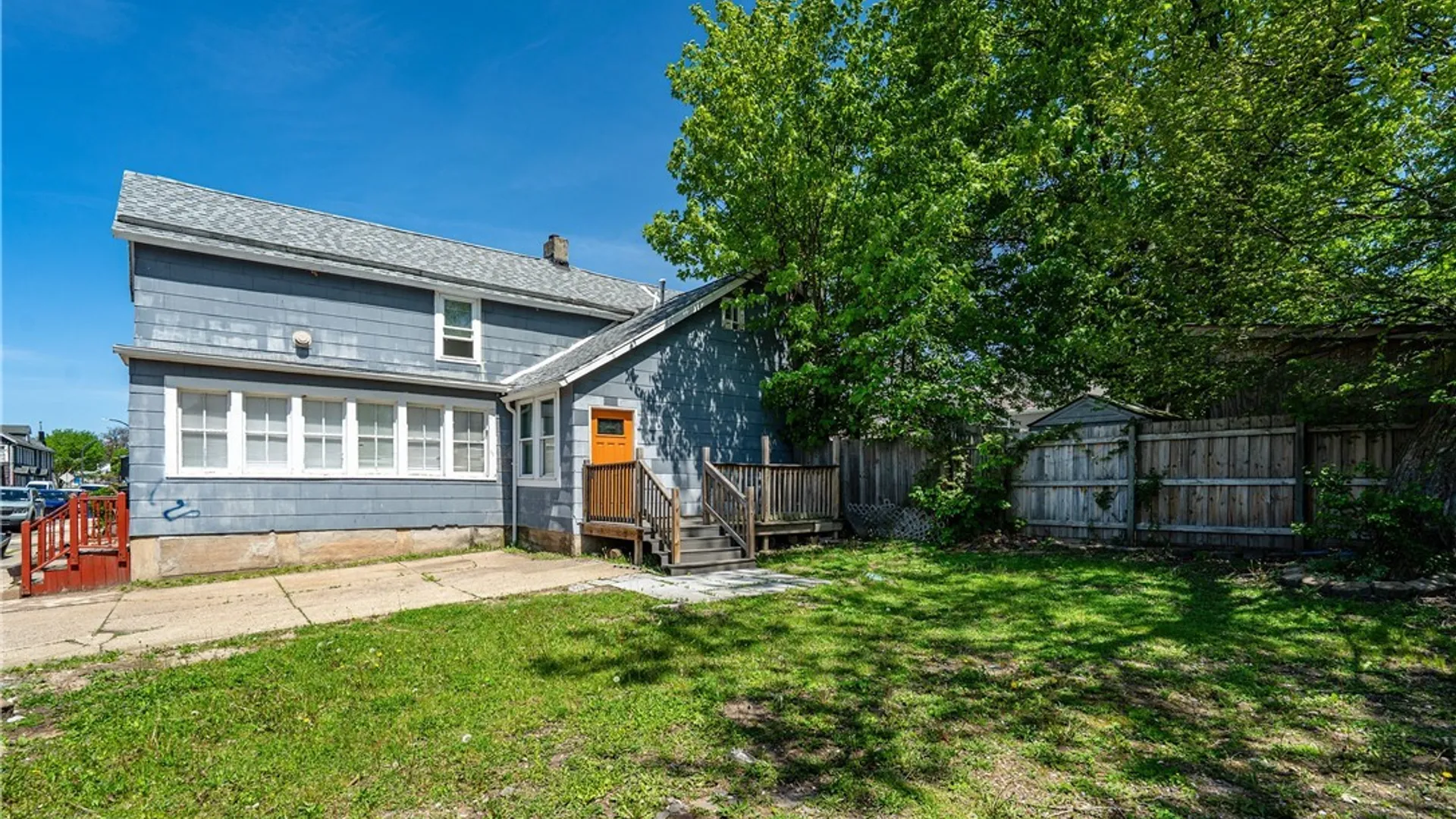 Property at 95 10th Street, Buffalo, NY 14201 5