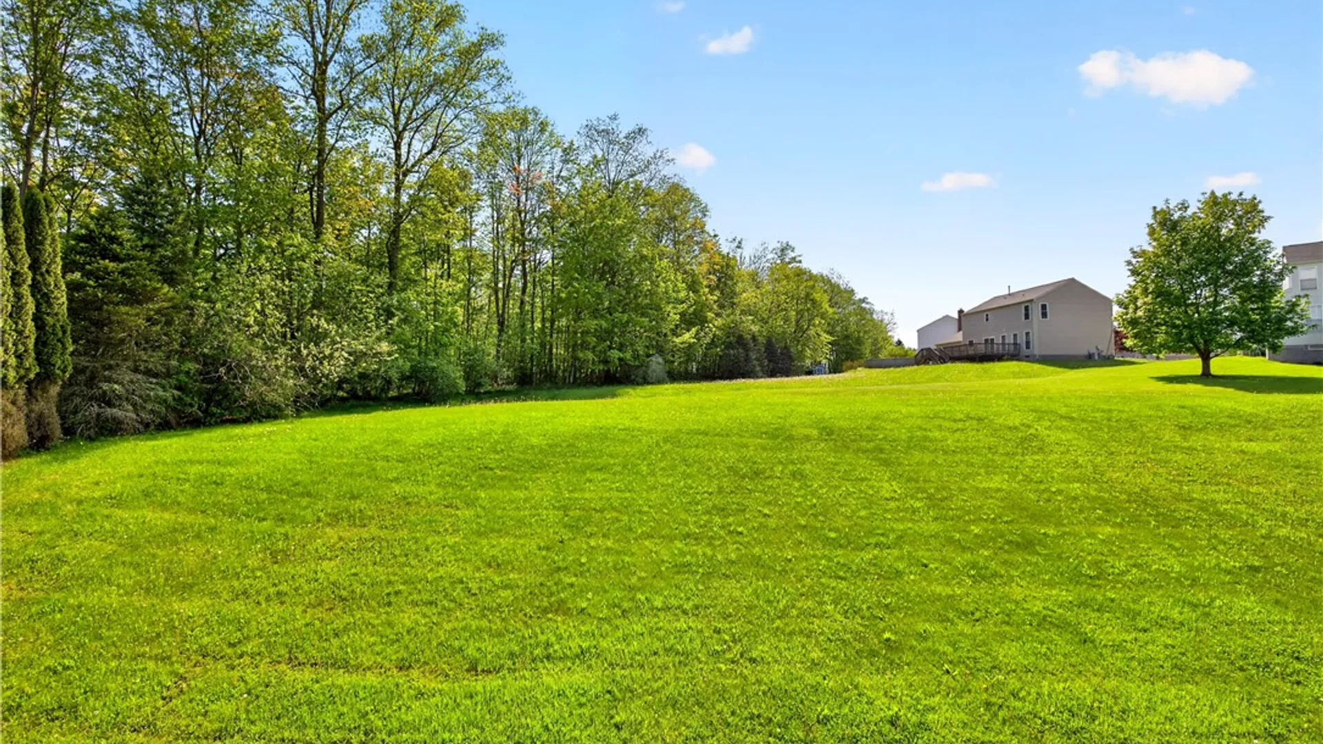 Property at 3217 Holly Crescent, Macedon, NY 14502 36