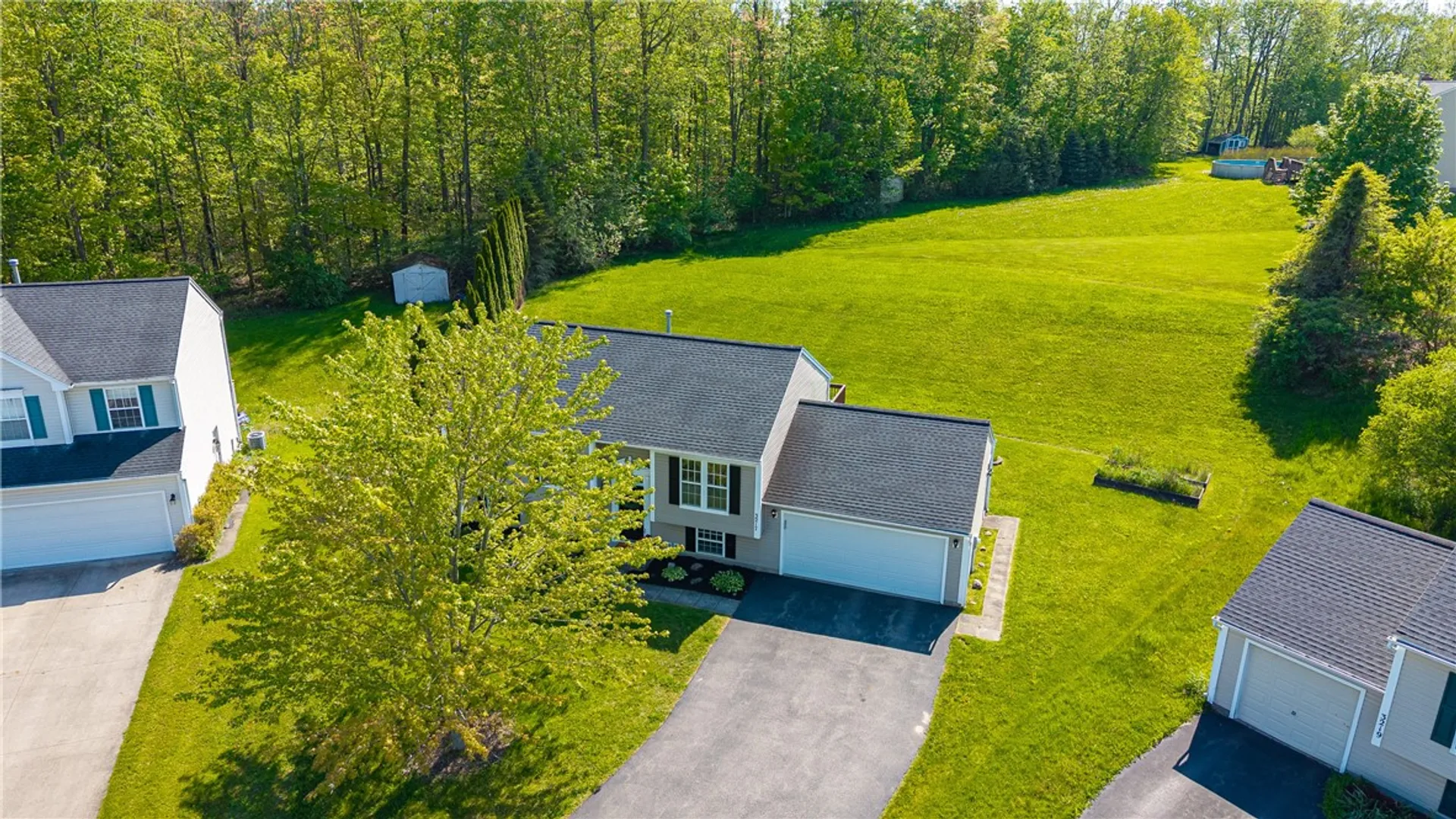 Property at 3217 Holly Crescent, Macedon, NY 14502 44