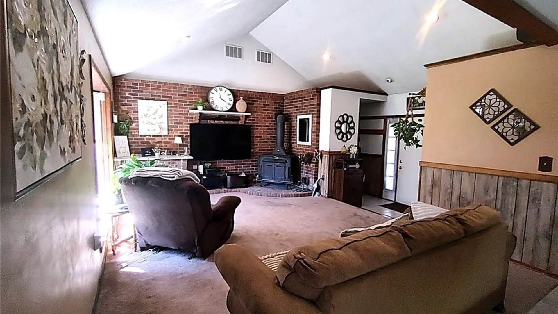 Property at 6275 Eckhardt Road, Hamburg, NY 14085 13