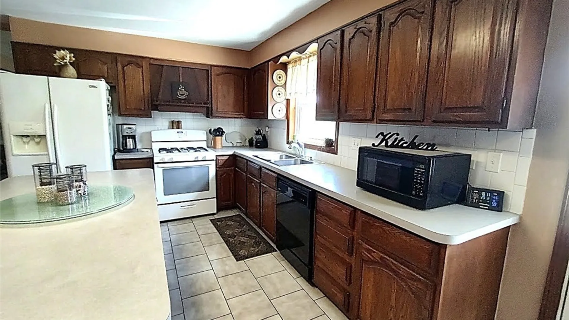 Property at 6275 Eckhardt Road, Hamburg, NY 14085 7