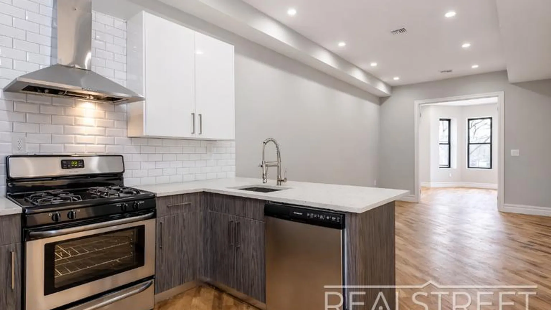 Property at 995 Lafayette Avenue, BROOKLYN, NY 11221 4