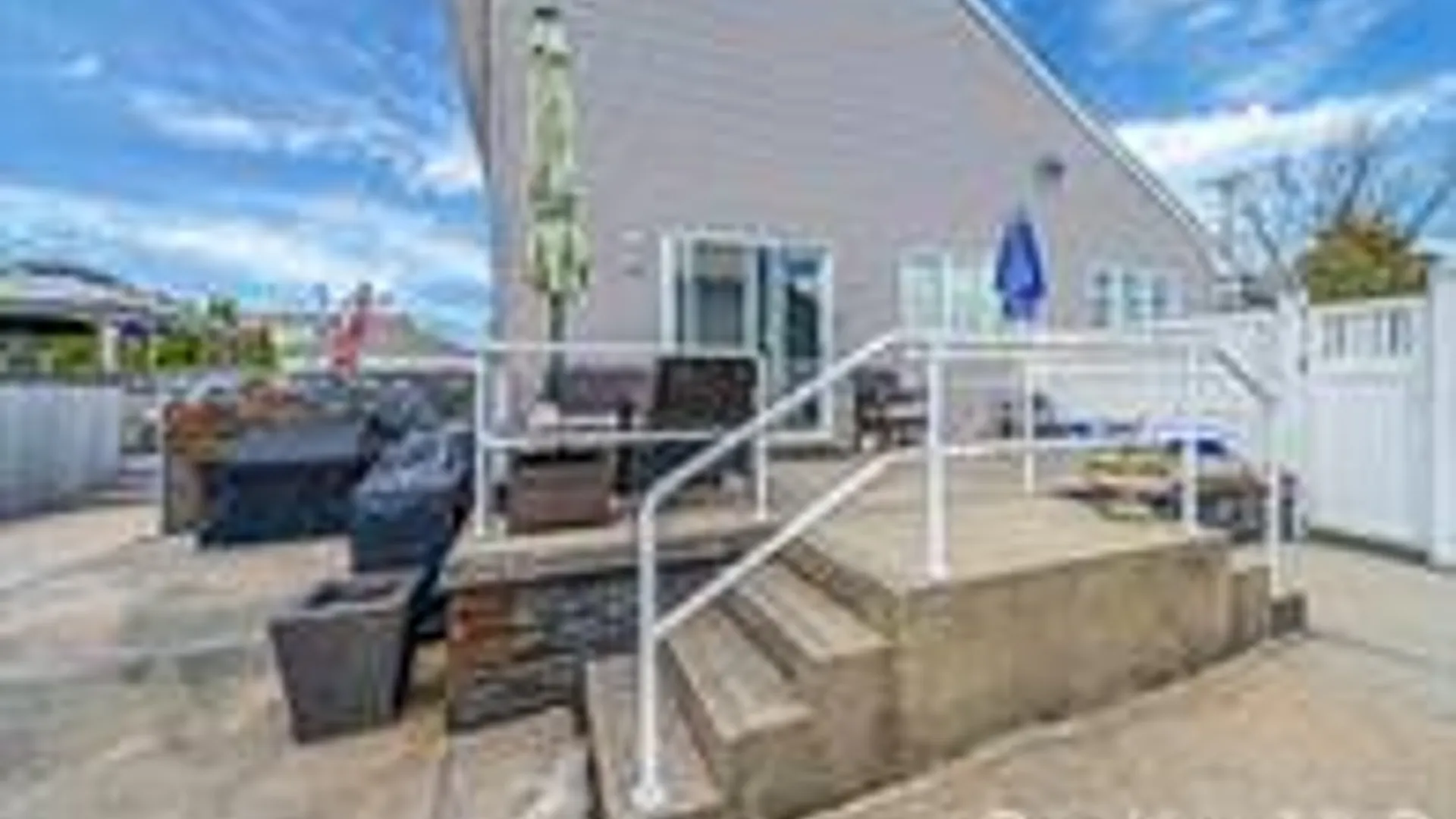 Property at 100 Anderson Ave, North Babylon, NY 11703 10