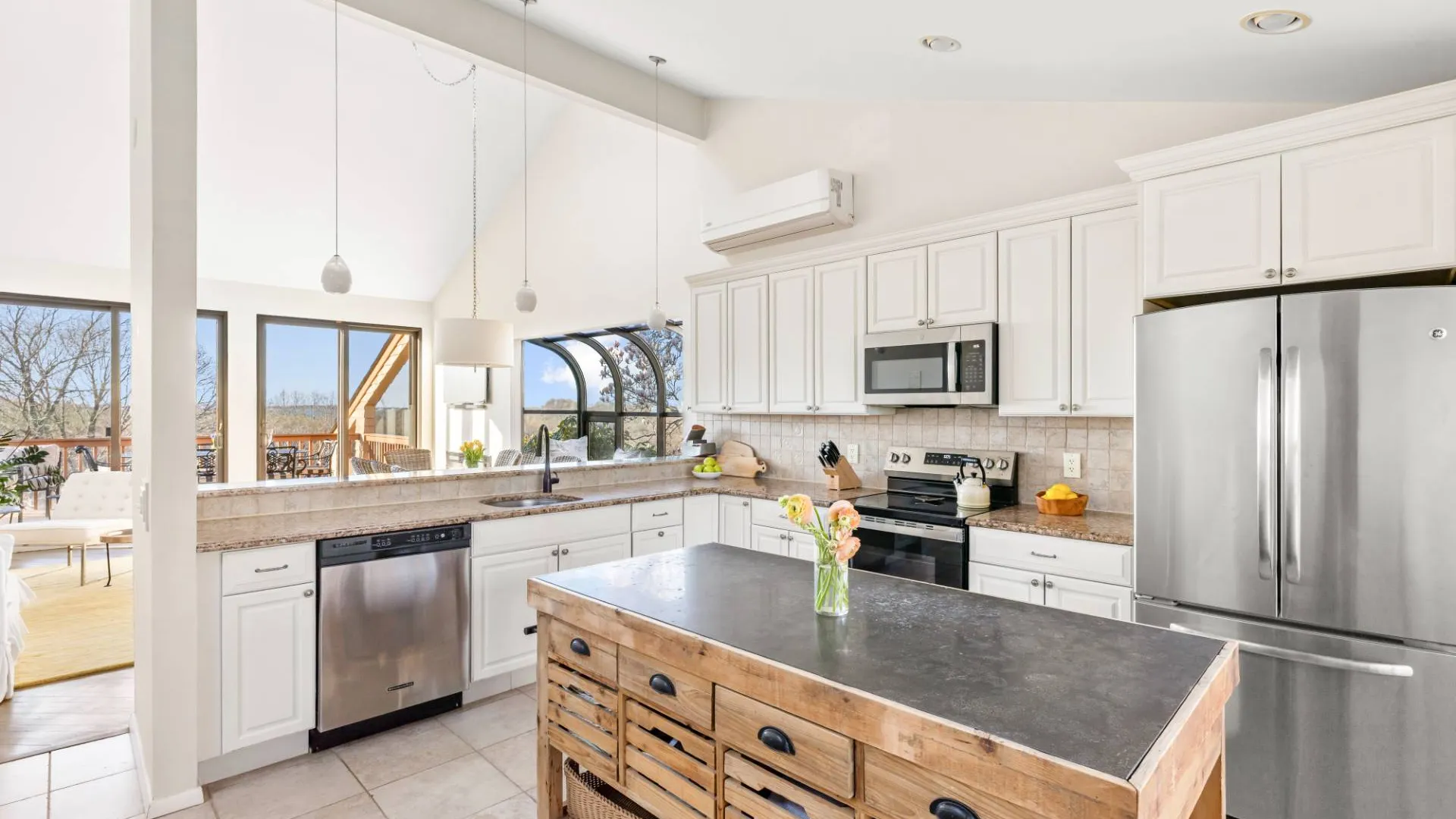 Property at 21 S. Fulton Ave., Montauk, NY 11954 16