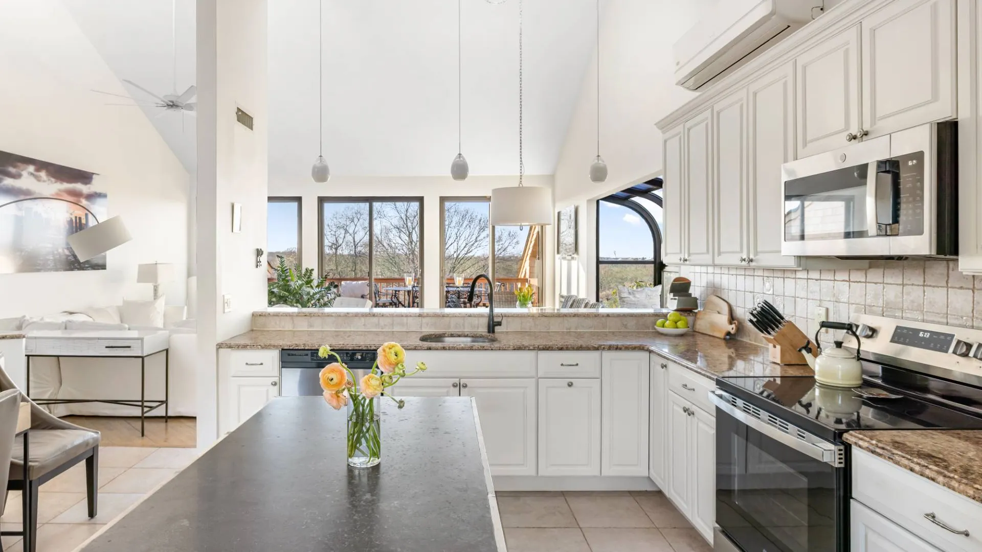 Property at 21 S. Fulton Ave., Montauk, NY 11954 17