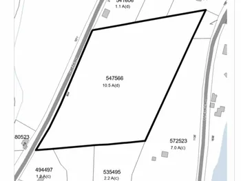 Property at 332 Creek Rd, Pleasant Valley, NY 12569