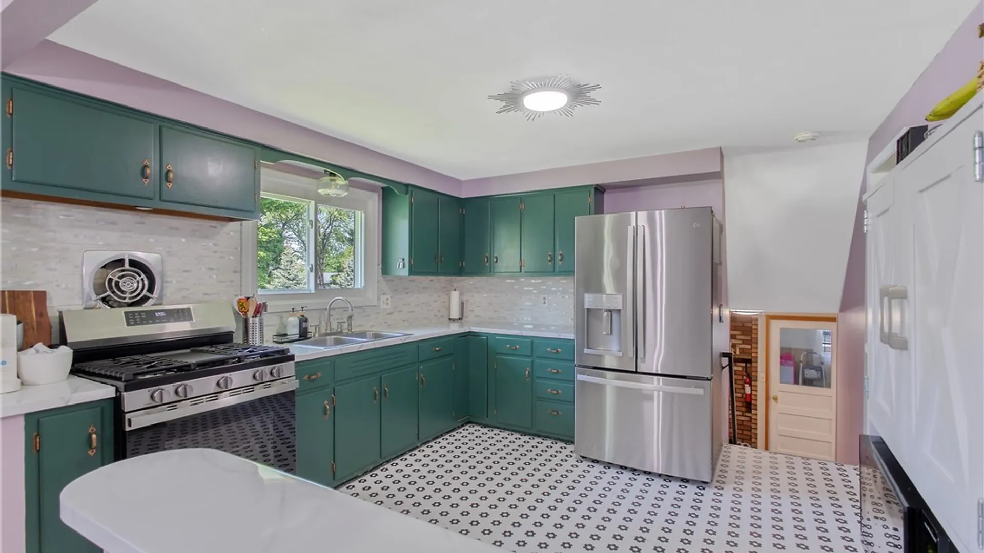 Property at 7 Devon Place, Camillus, NY 13031 10