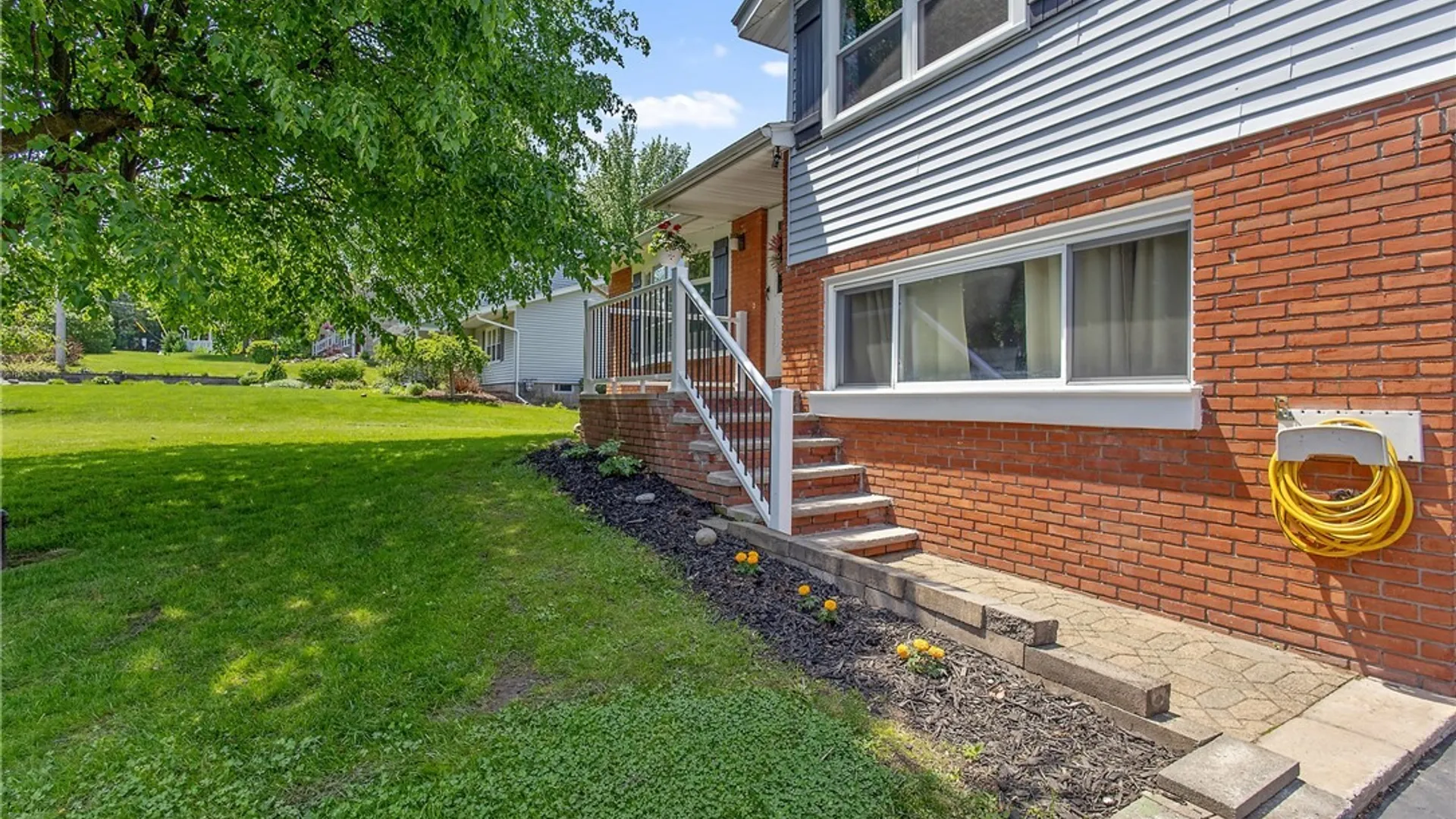 Property at 7 Devon Place, Camillus, NY 13031 3