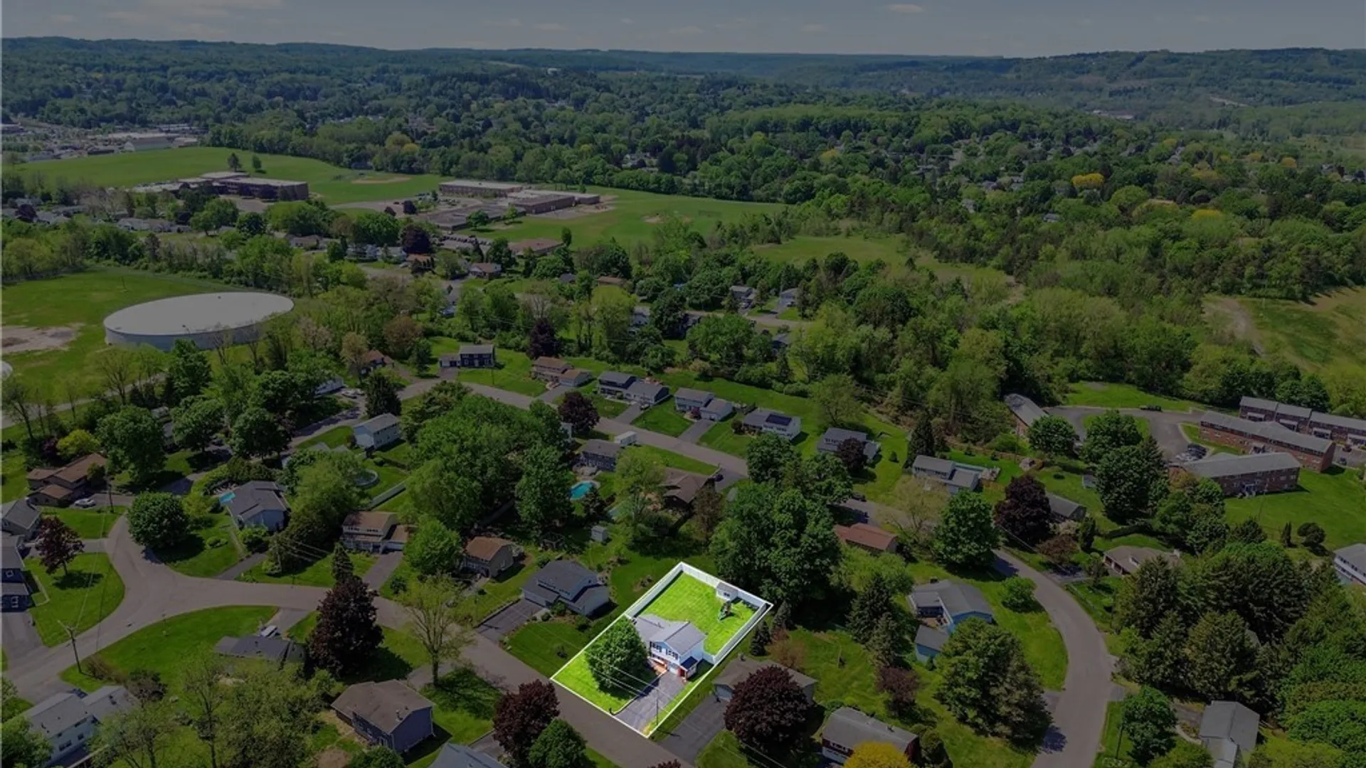 Property at 7 Devon Place, Camillus, NY 13031 38
