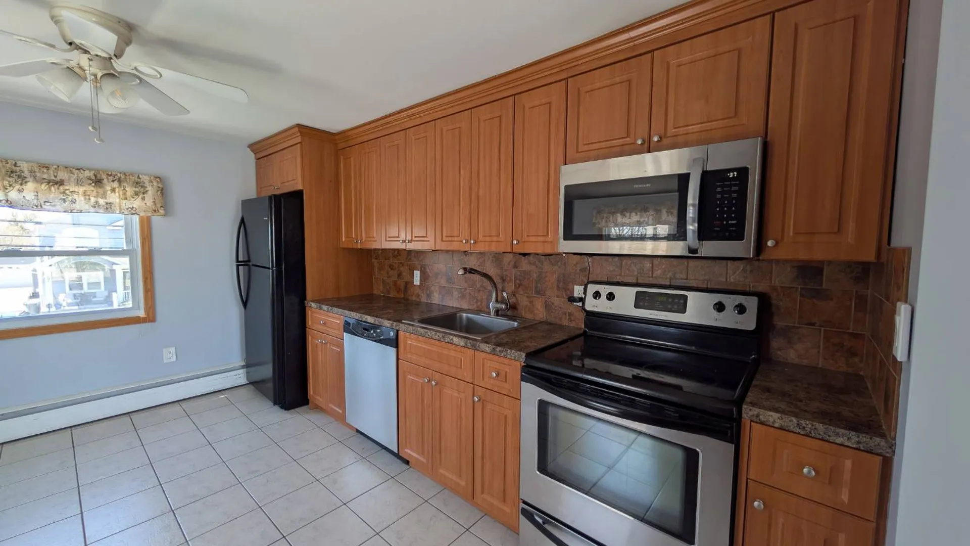 Property at 643 MIDVALE AVE, EAST MEADOW, NY 11554 15