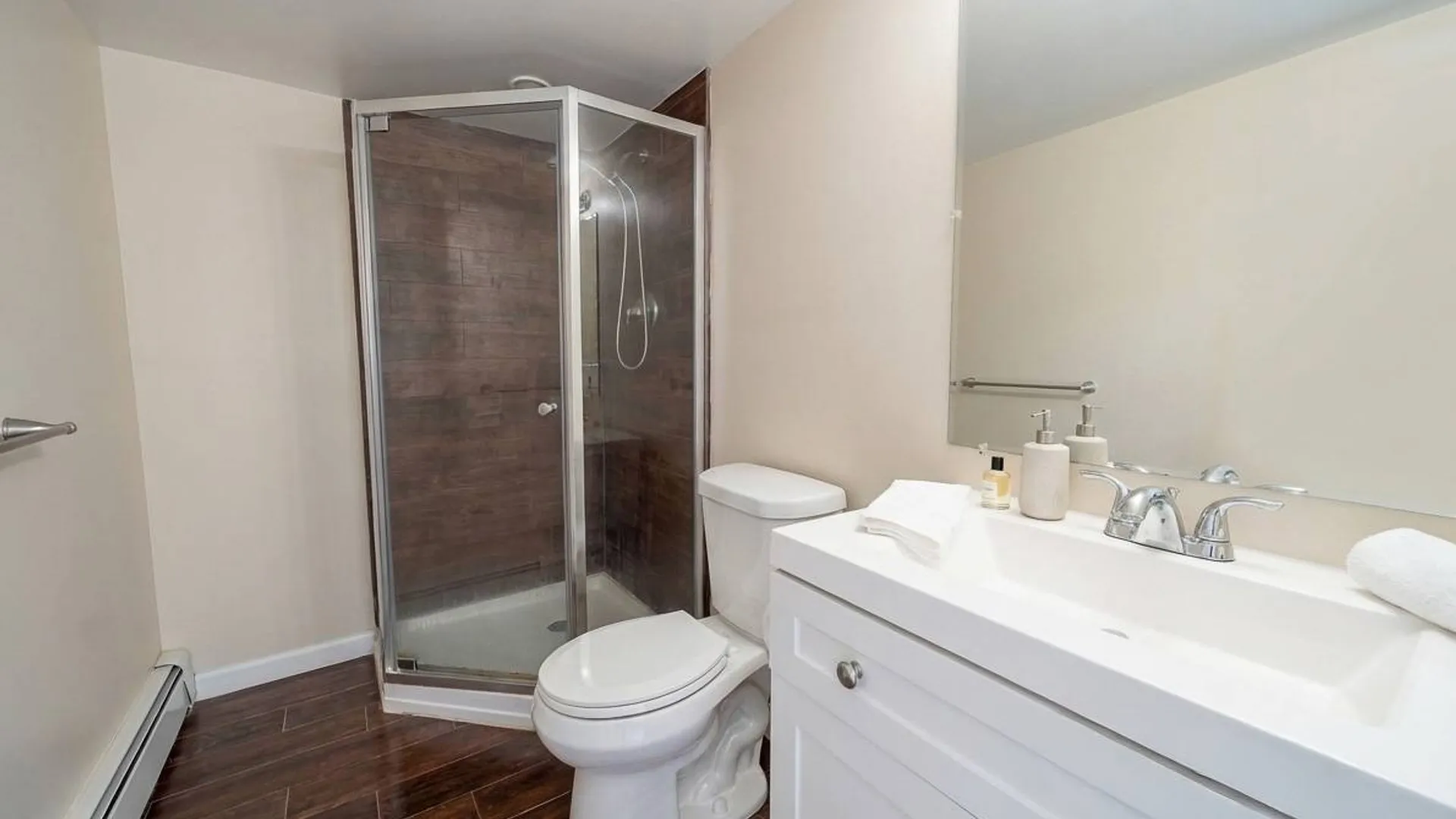 Property at 643 MIDVALE AVE, EAST MEADOW, NY 11554 9